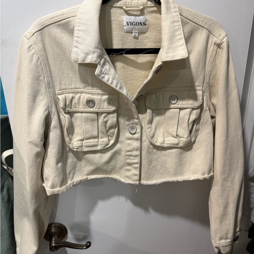 Vigoss Women's Off-White Cropped Jean Jacket